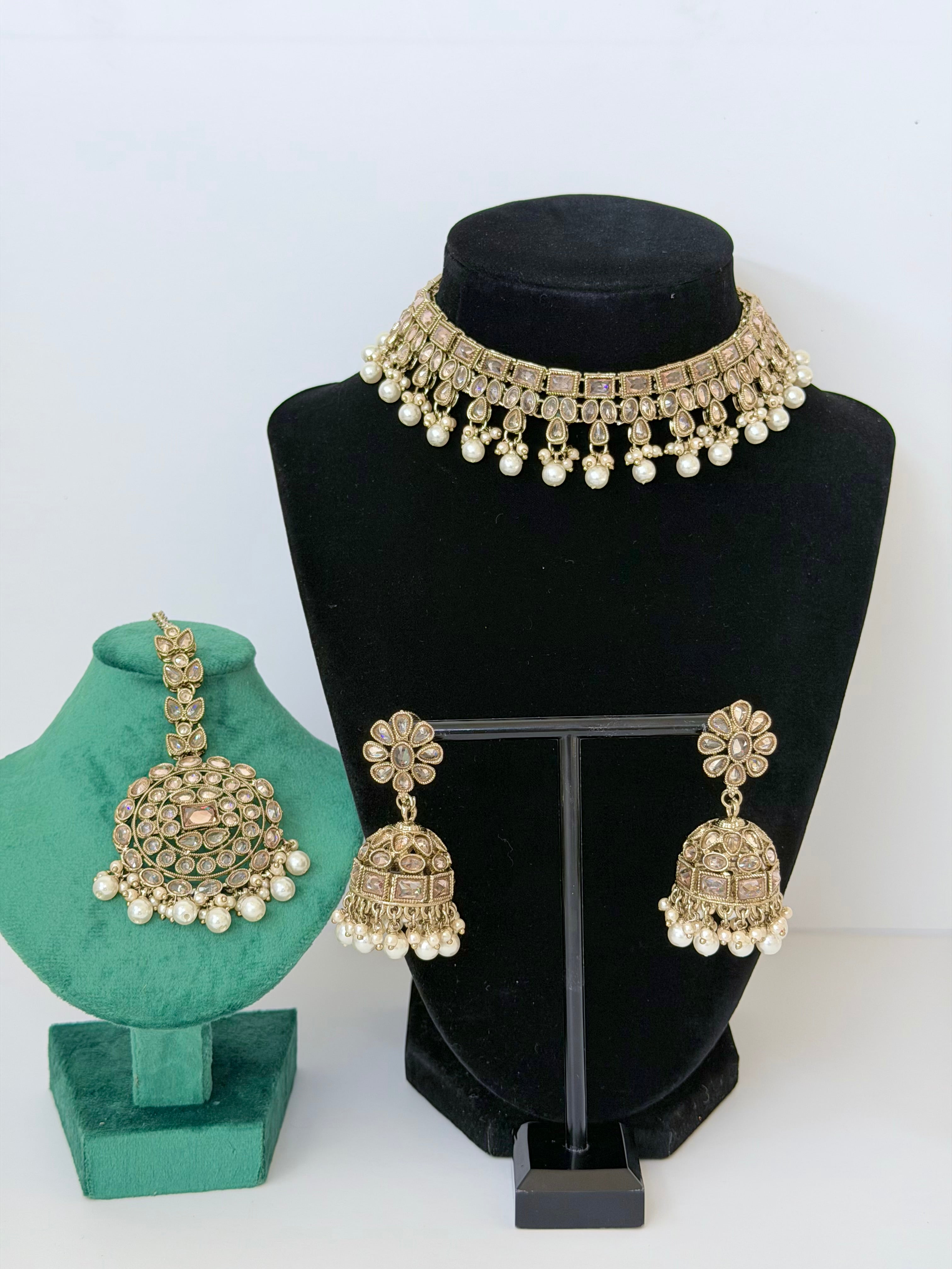 Bollywood Lightweight Polki Juhi Necklace Set with Jhumka and Mangtika