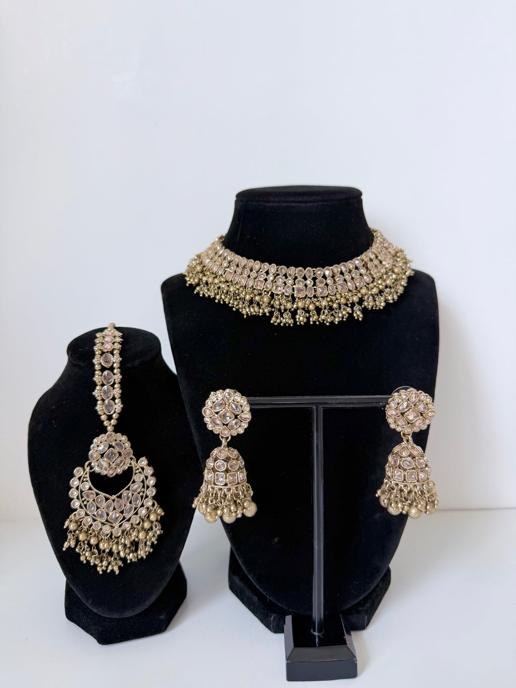 Bollywood Polki Pratha Necklace Set with Jhumka and Mangtika