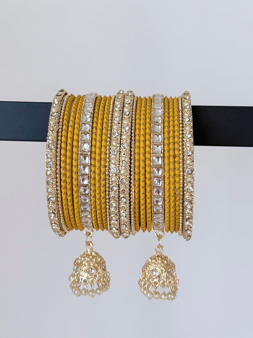 Vanya Bangles Set Size 2.10