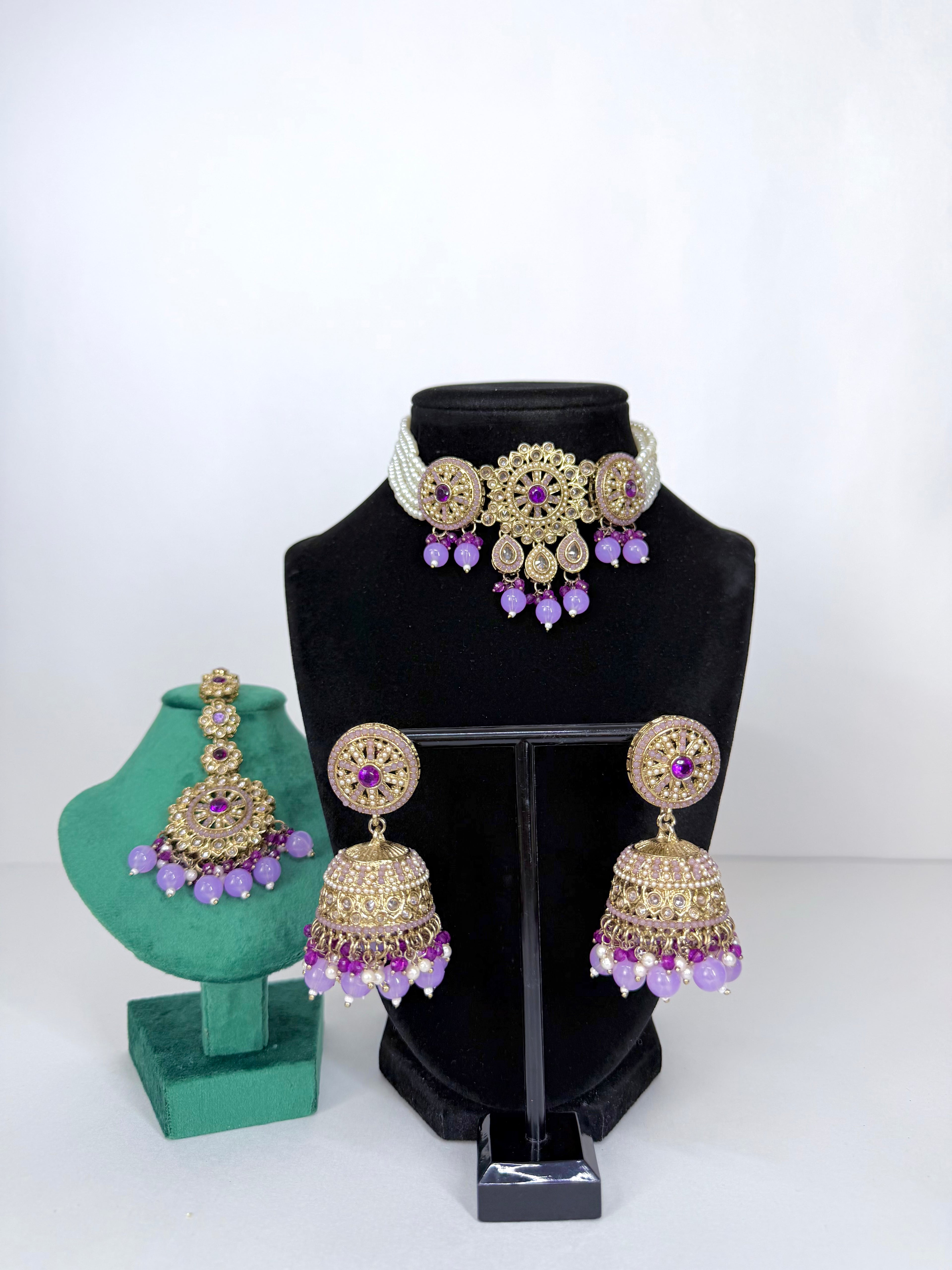 Bollywood Myra Choker Set with Jhumka and Mangtika