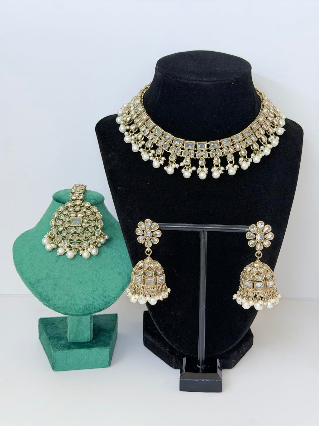Bollywood Lightweight Polki Juhi Necklace Set with Jhumka and Mangtika