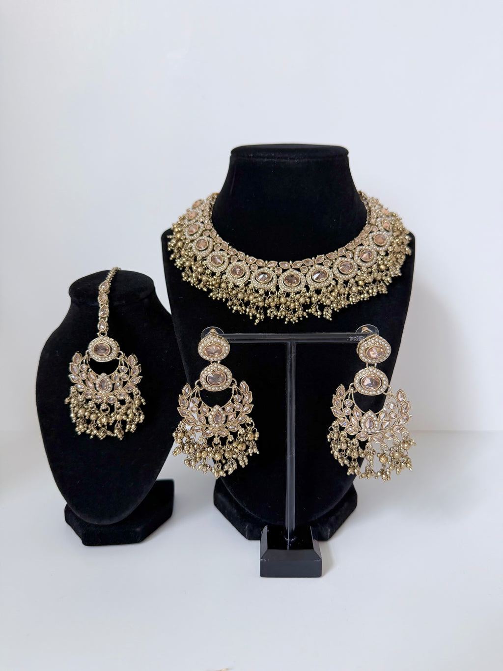 Bollywood Polki Azmira Lightweight Necklace set with Earrings and Tikka