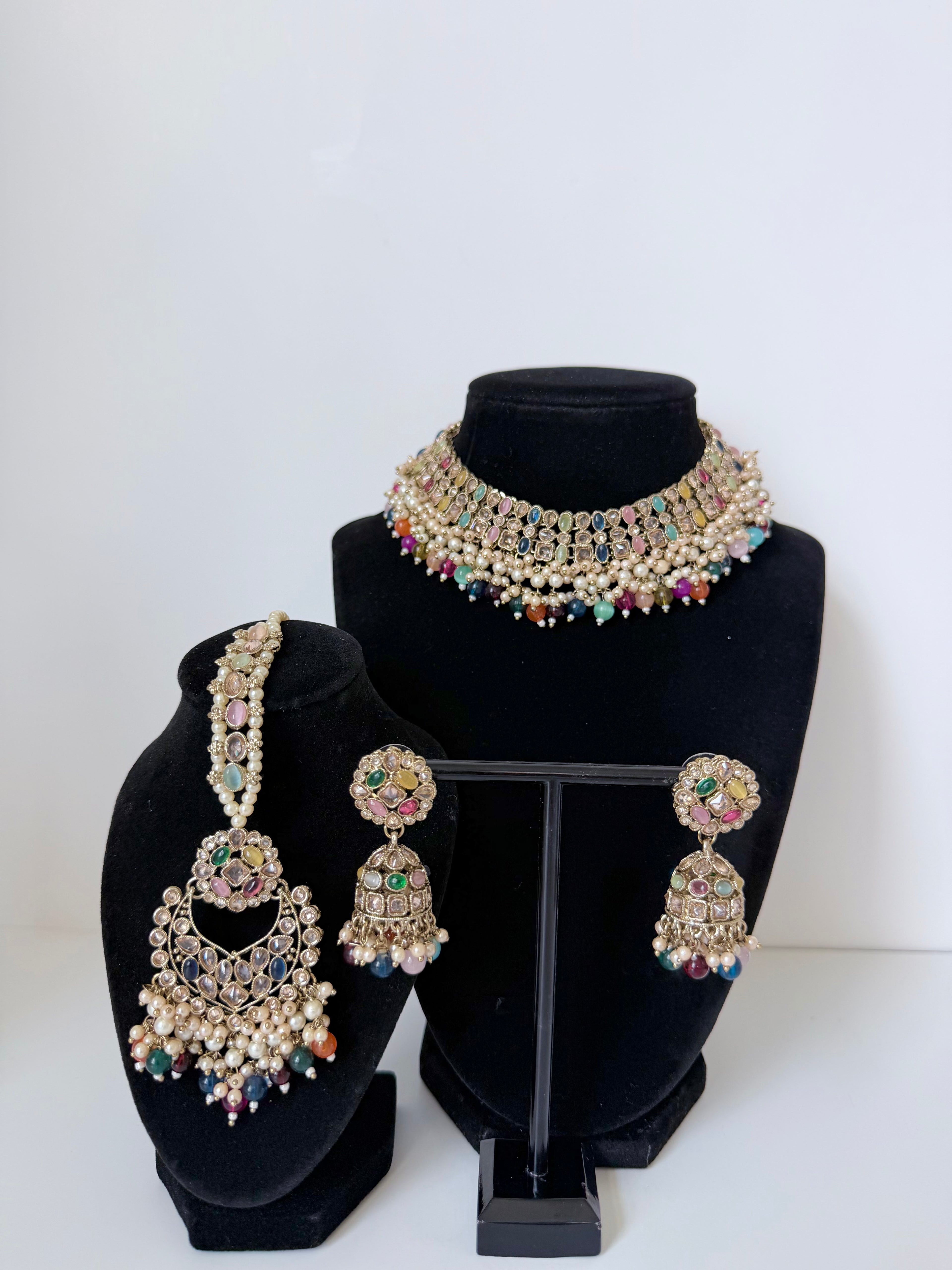 Bollywood Polki Pratha Necklace Set with Jhumka and Mangtika