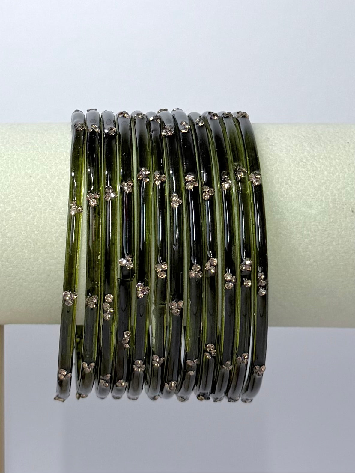 Trending Viral Glass Bangles - Colorful Glass Bangles for All Occasions 12 pcs