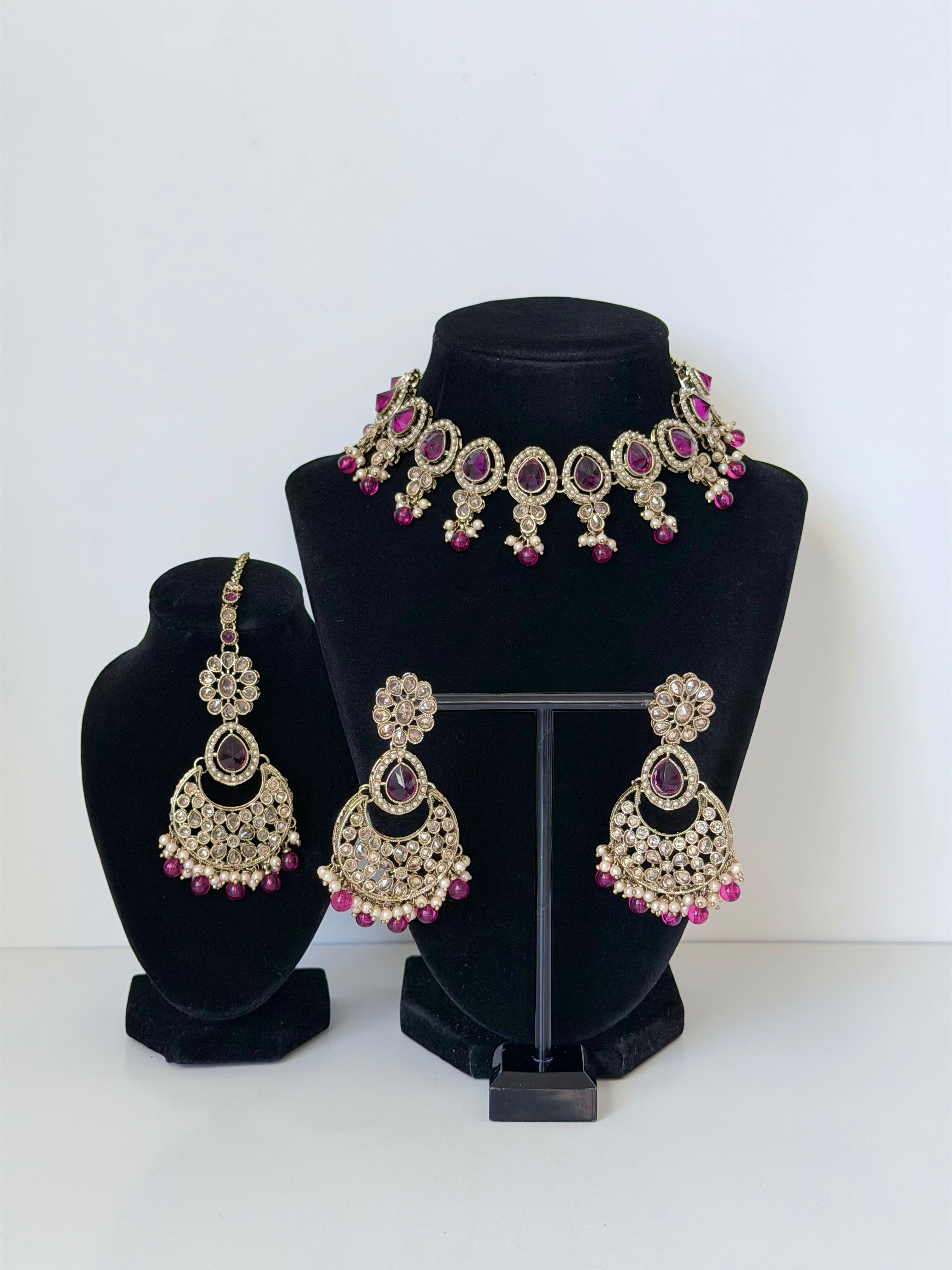 Bollywood Pihu Necklace Set with Earrings and Tikka