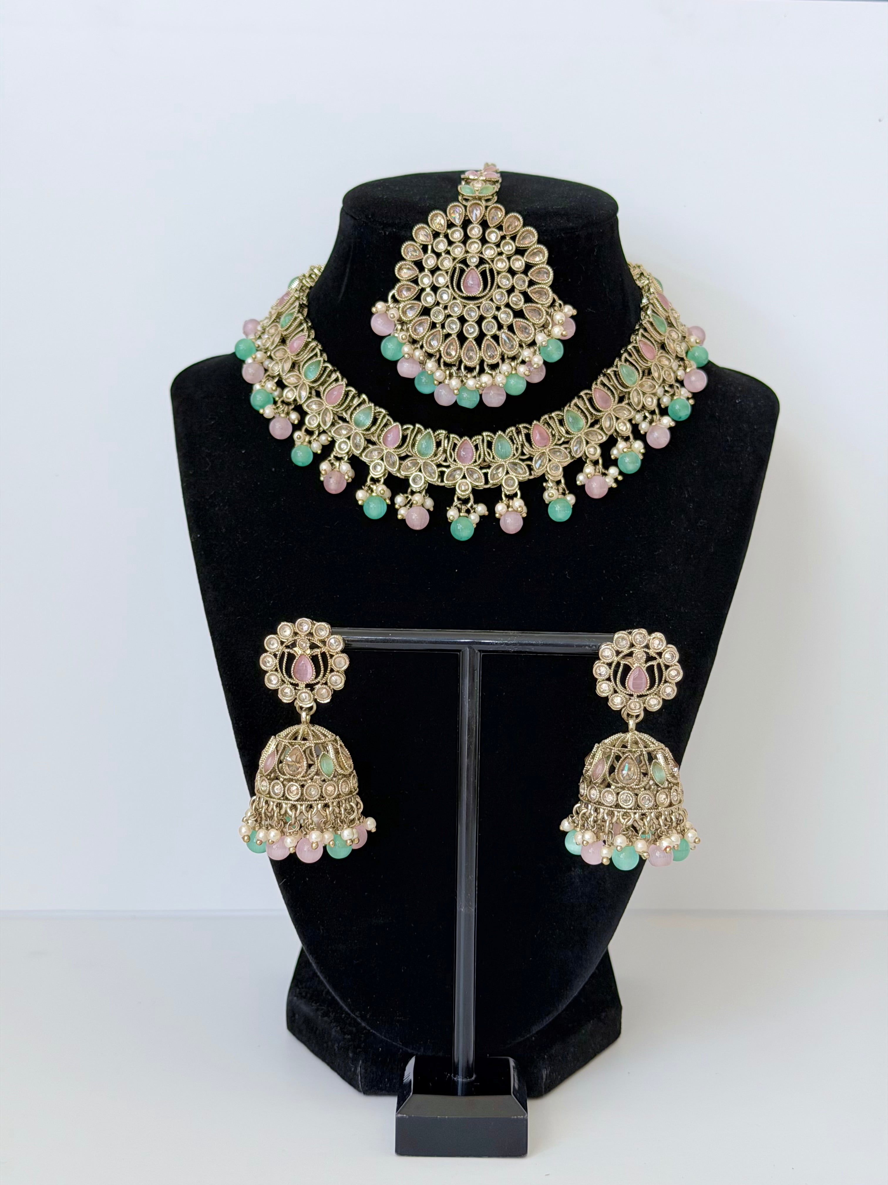 Bollywood Polki Kamal Aura Necklace Set with Jhumka and Mangtika