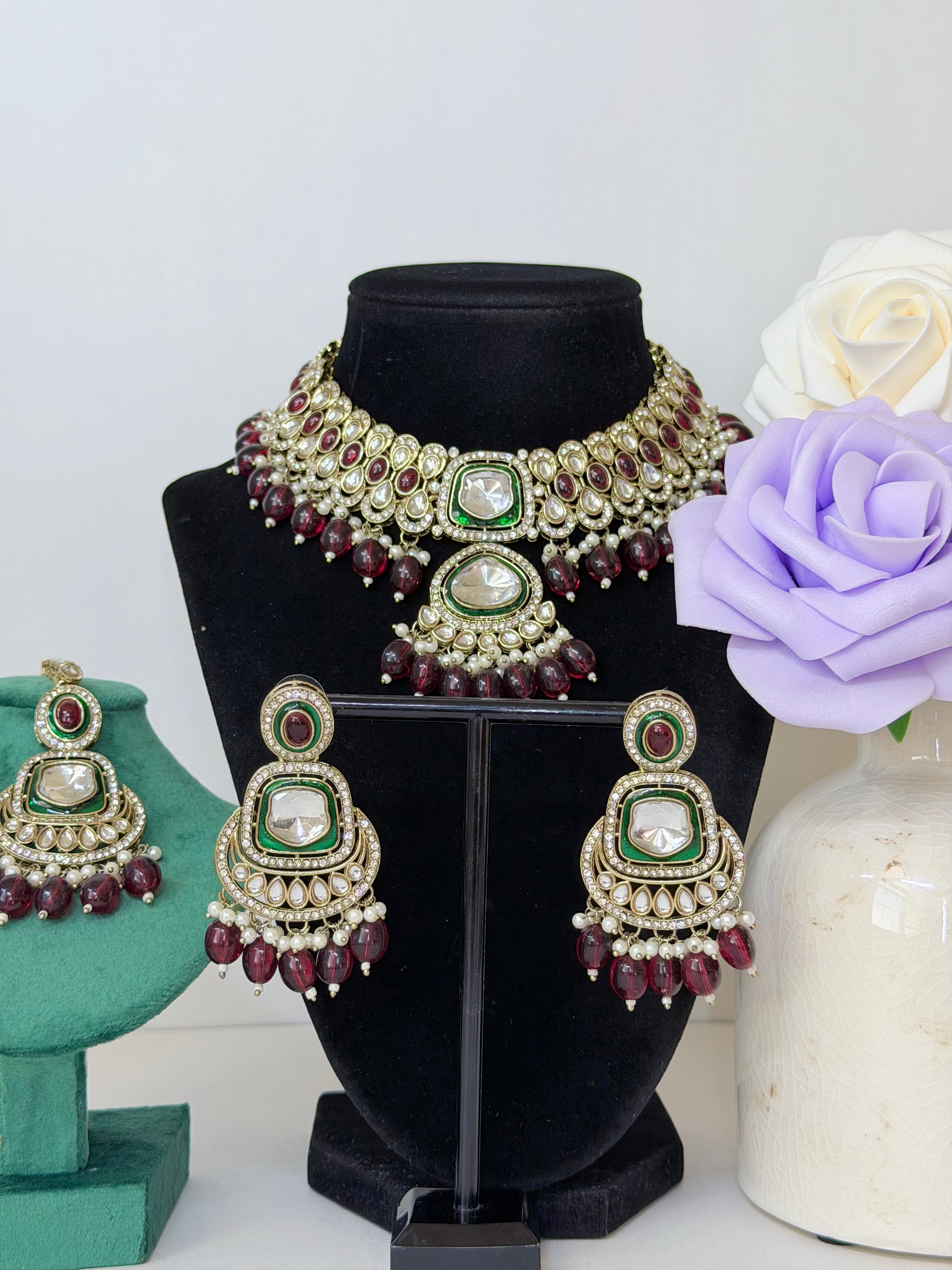 Bollywood Sahiba Kundan Necklace Set with Earrings and Mangtika