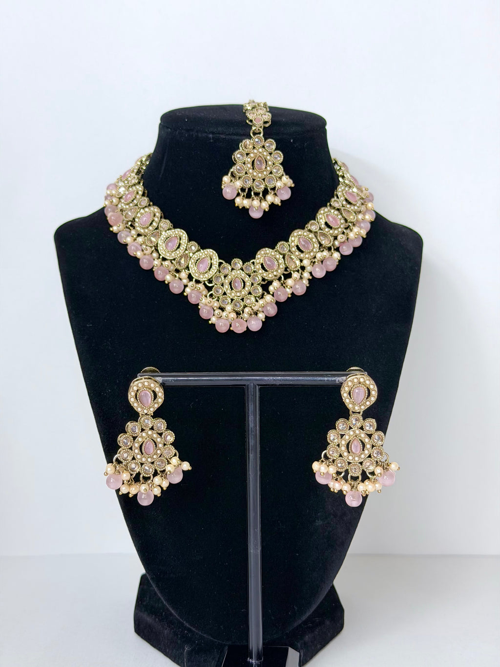 Bollywood Polki Ira Necklace with Earrings and Mangtika