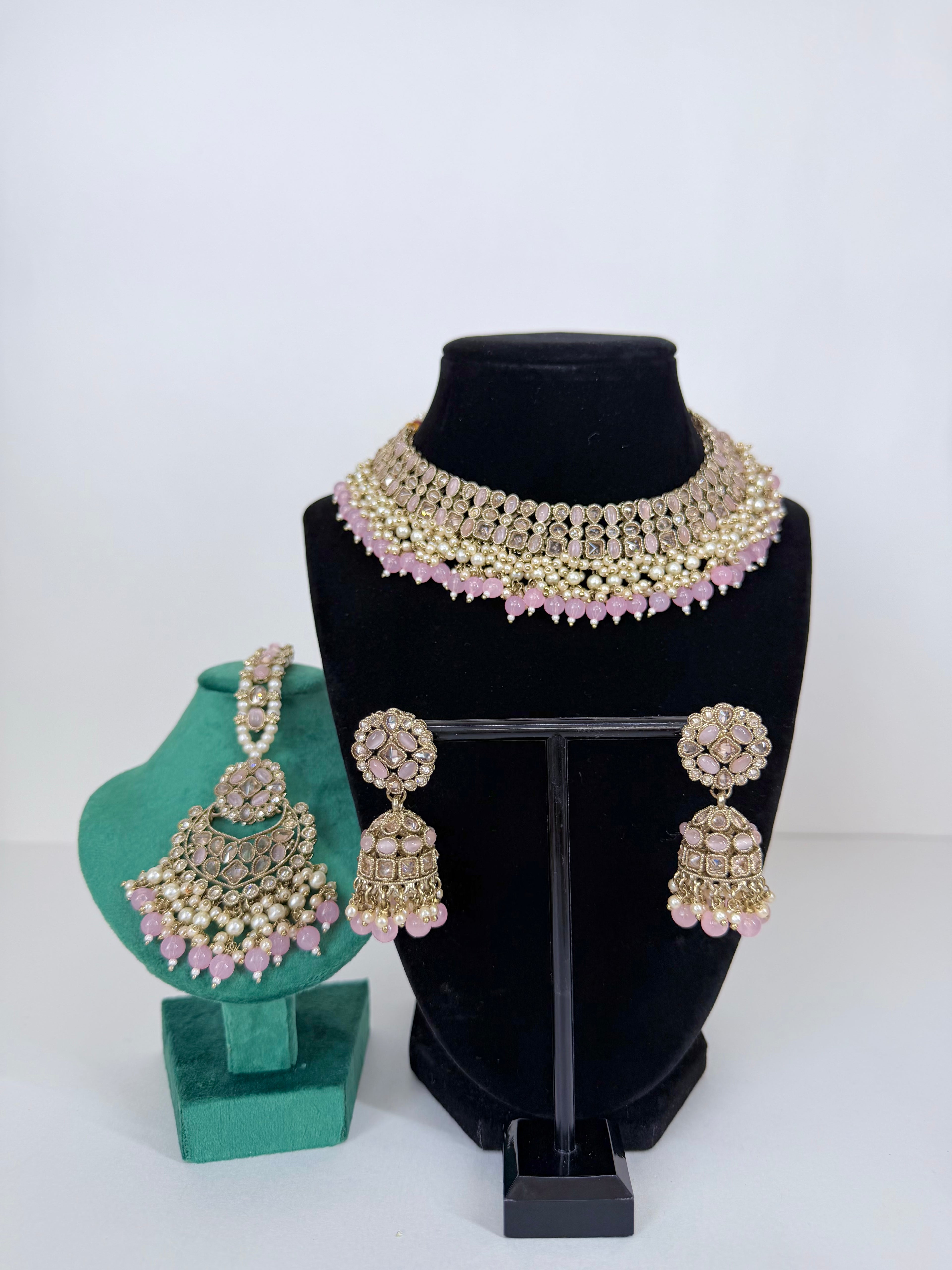 Bollywood Polki Pratha Necklace Set with Jhumka and Mangtika