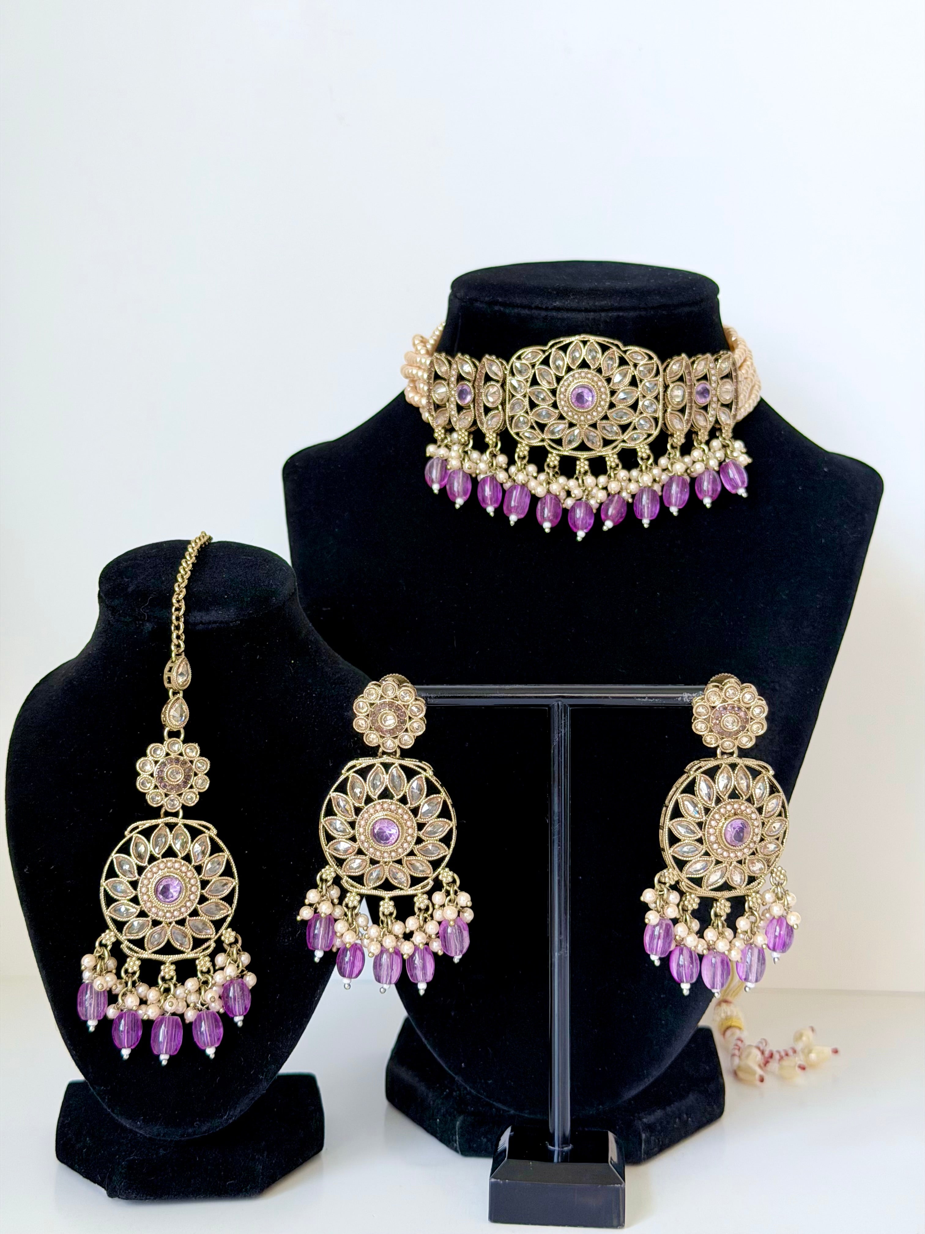 Bollywood Polki Elina Choker Set with Earrings and Mangtika