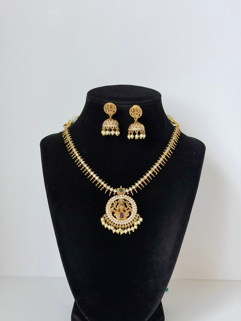 Kaveri Traditional South Indian Necklace with Jhumka