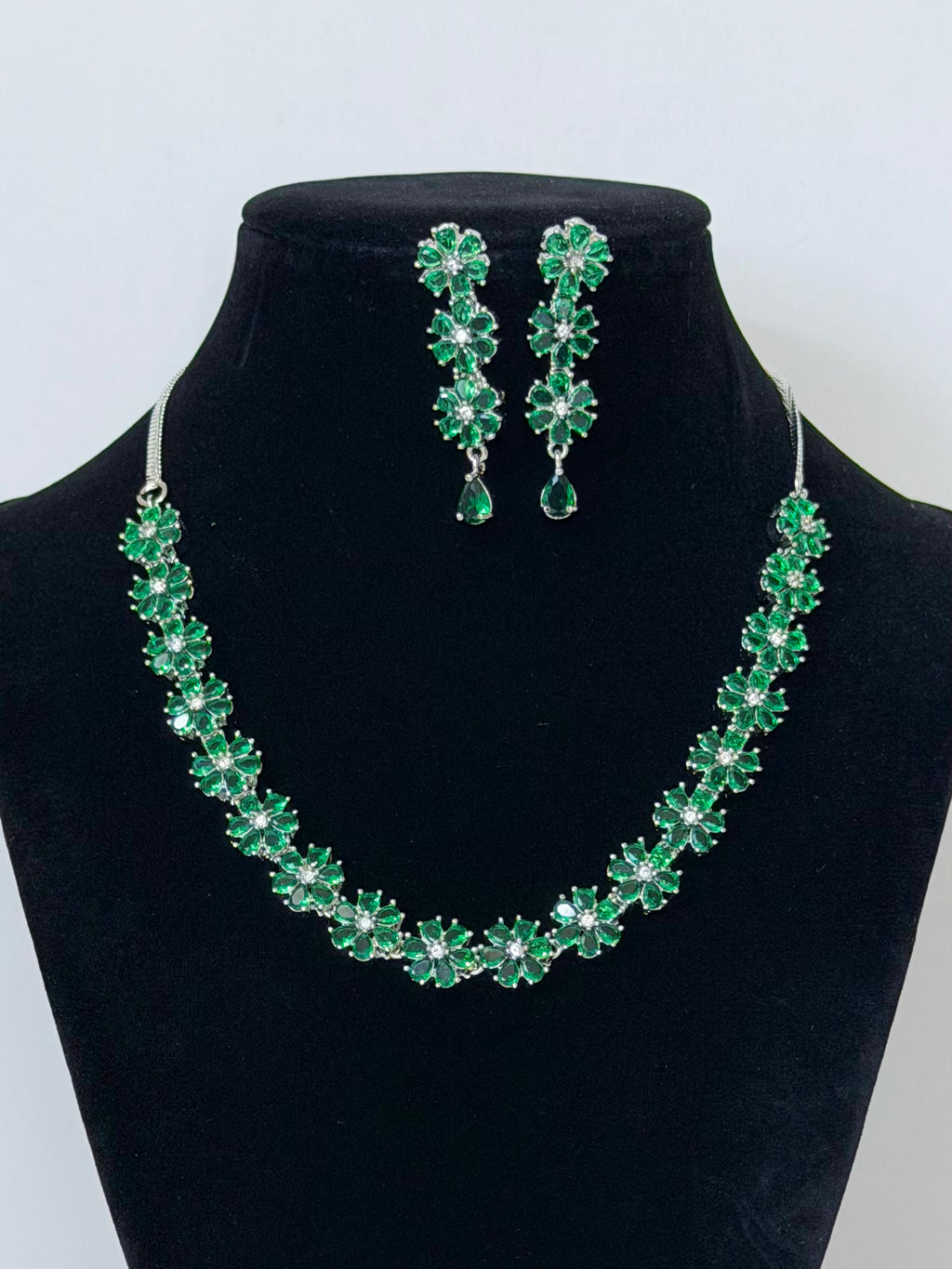 Dainty Diva American Diamond Set with Earrings