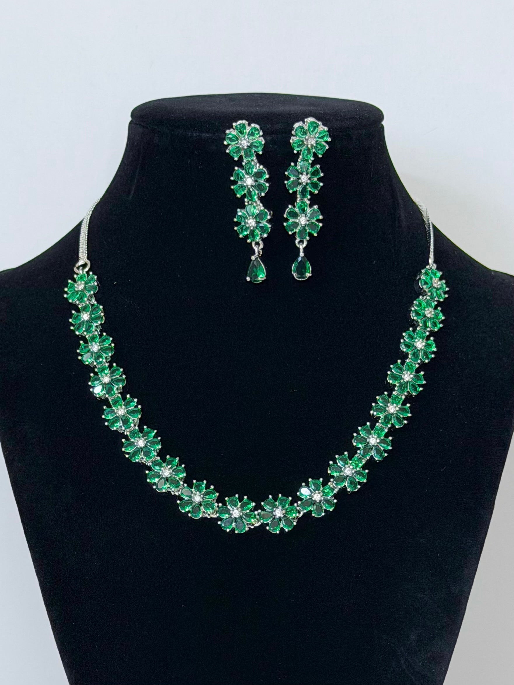 Dainty Diva American Diamond Set with Earrings