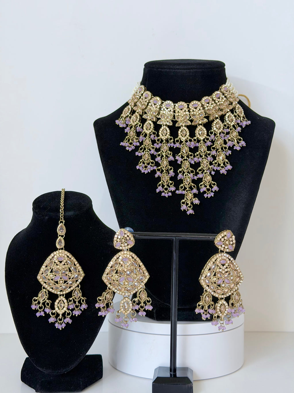 Jhalak Polki Waterfall Necklace set with Earrings and Mangtika