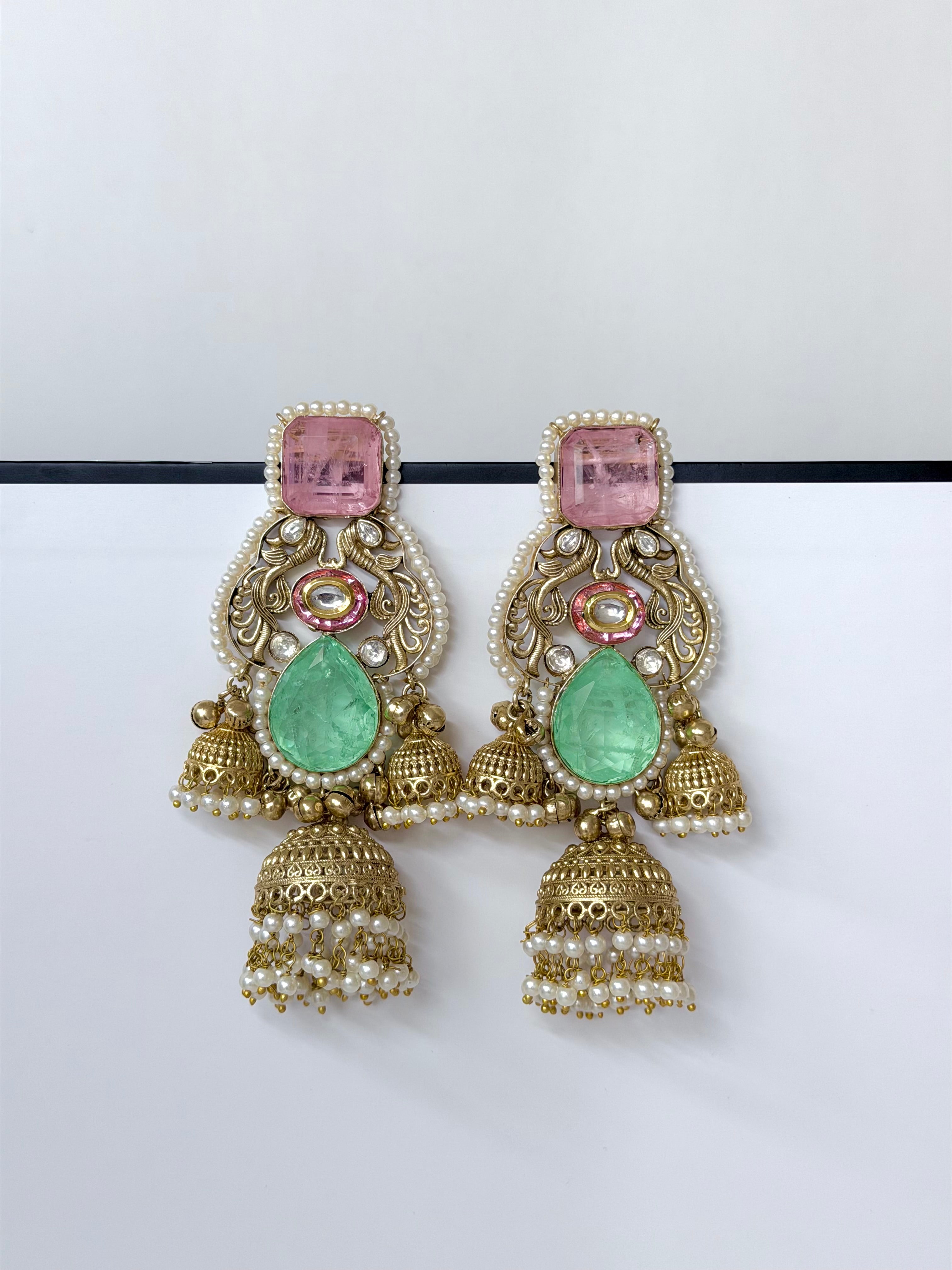 Trending Mrinal Kashmiri Jhumka