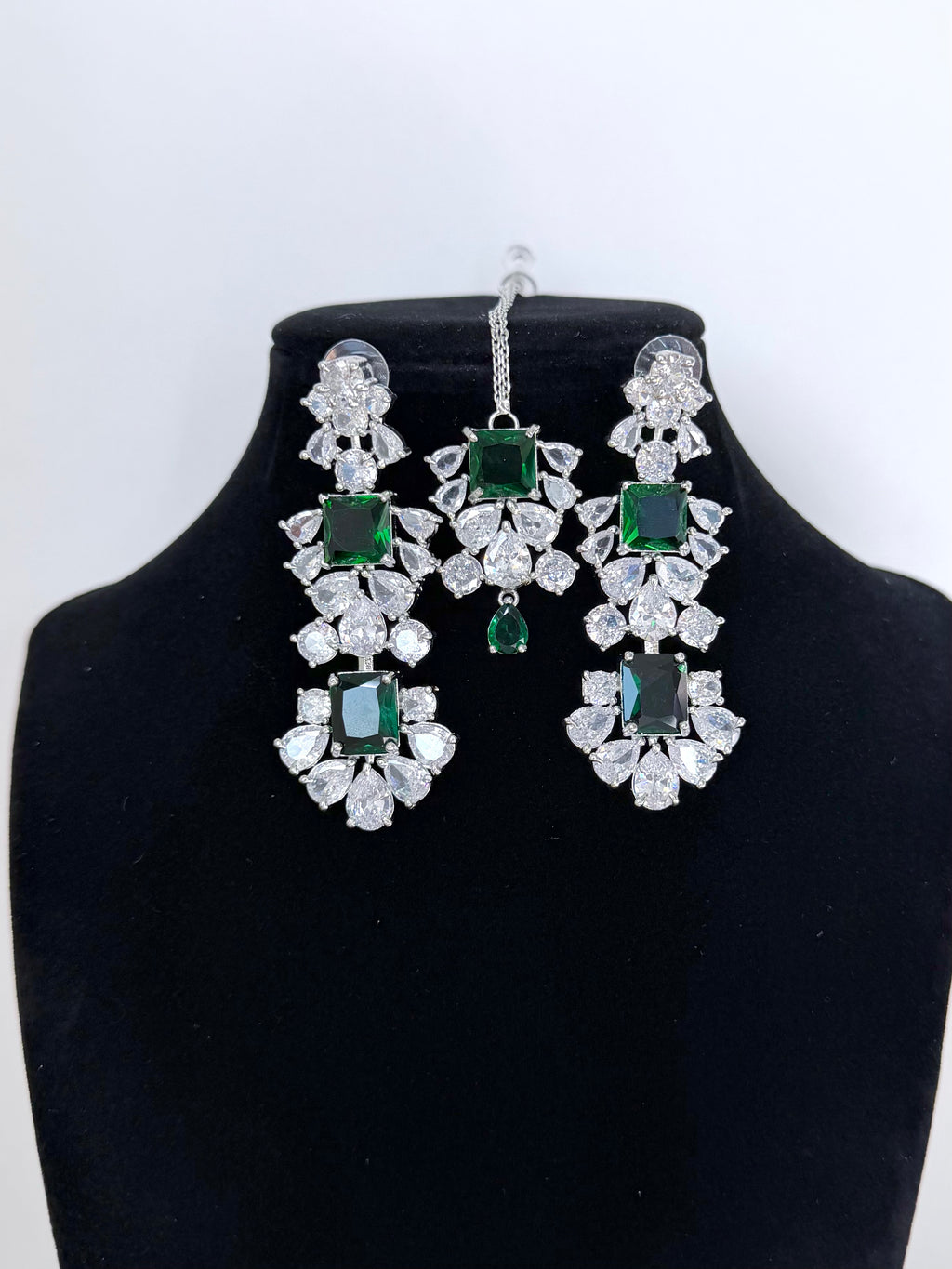Royal Shahana Emerald American Diamond Set with Earrings and MangTika