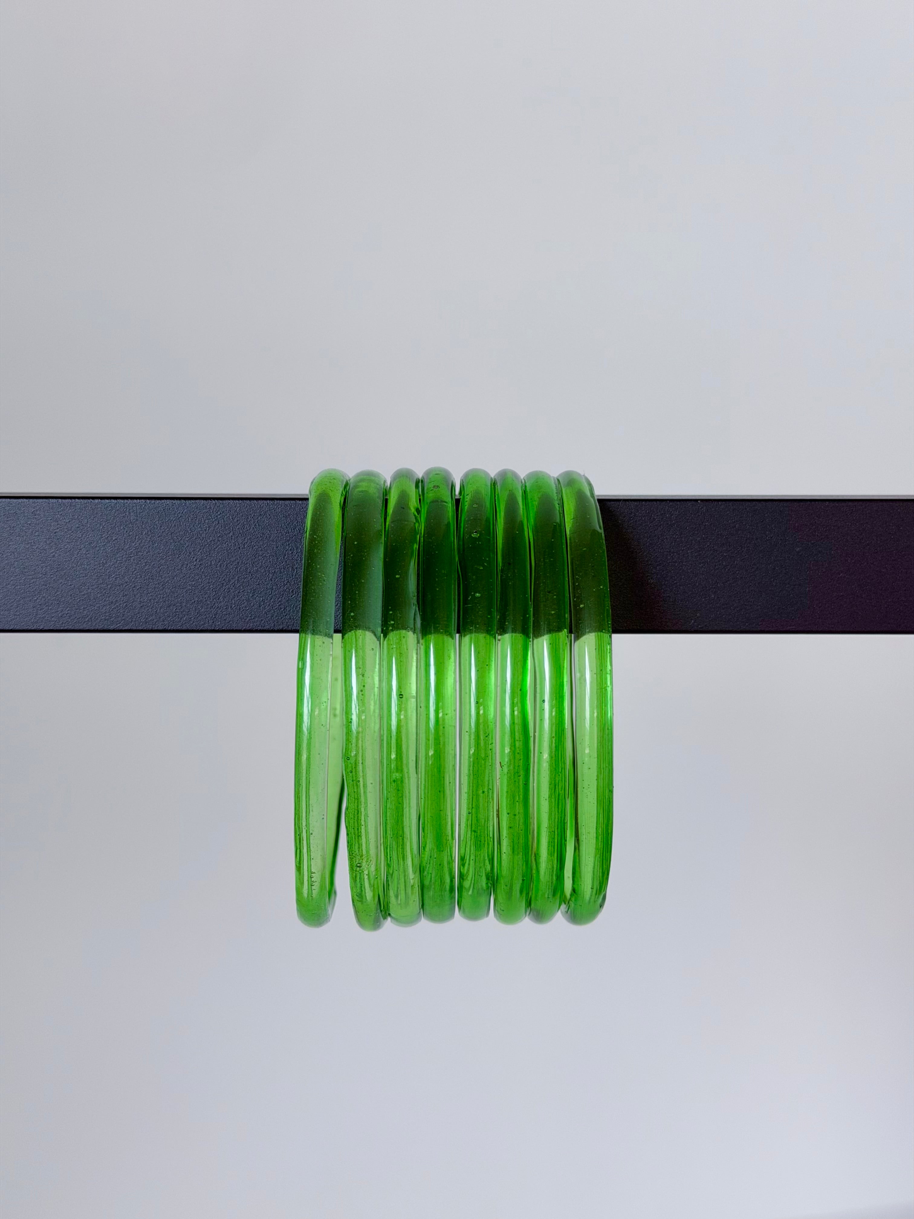 Trending Viral Jelly Bangles – Colorful, Lightweight & Stackable 8 pcs