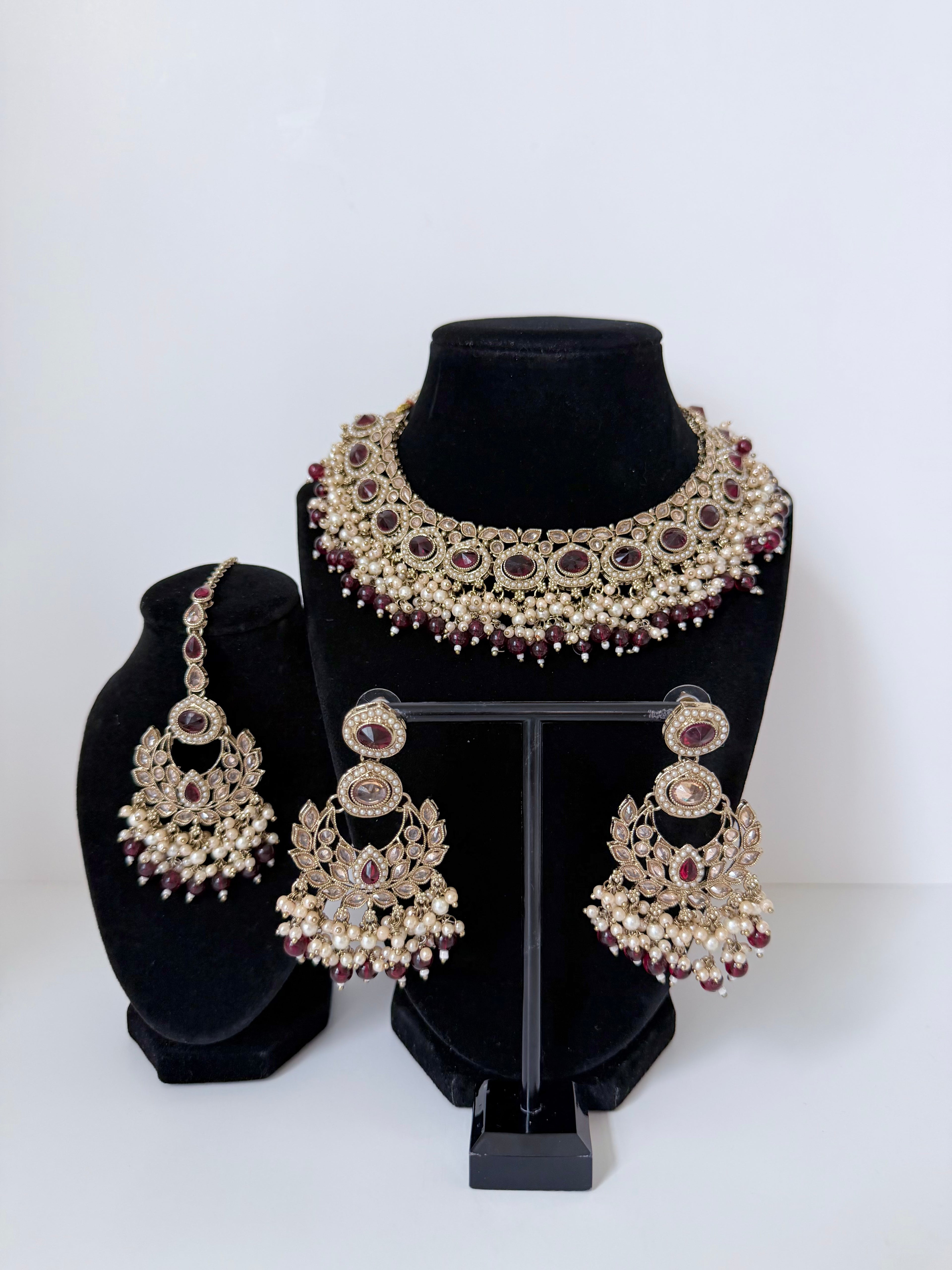 Bollywood Polki Azmira Lightweight Necklace set with Earrings and Tikka