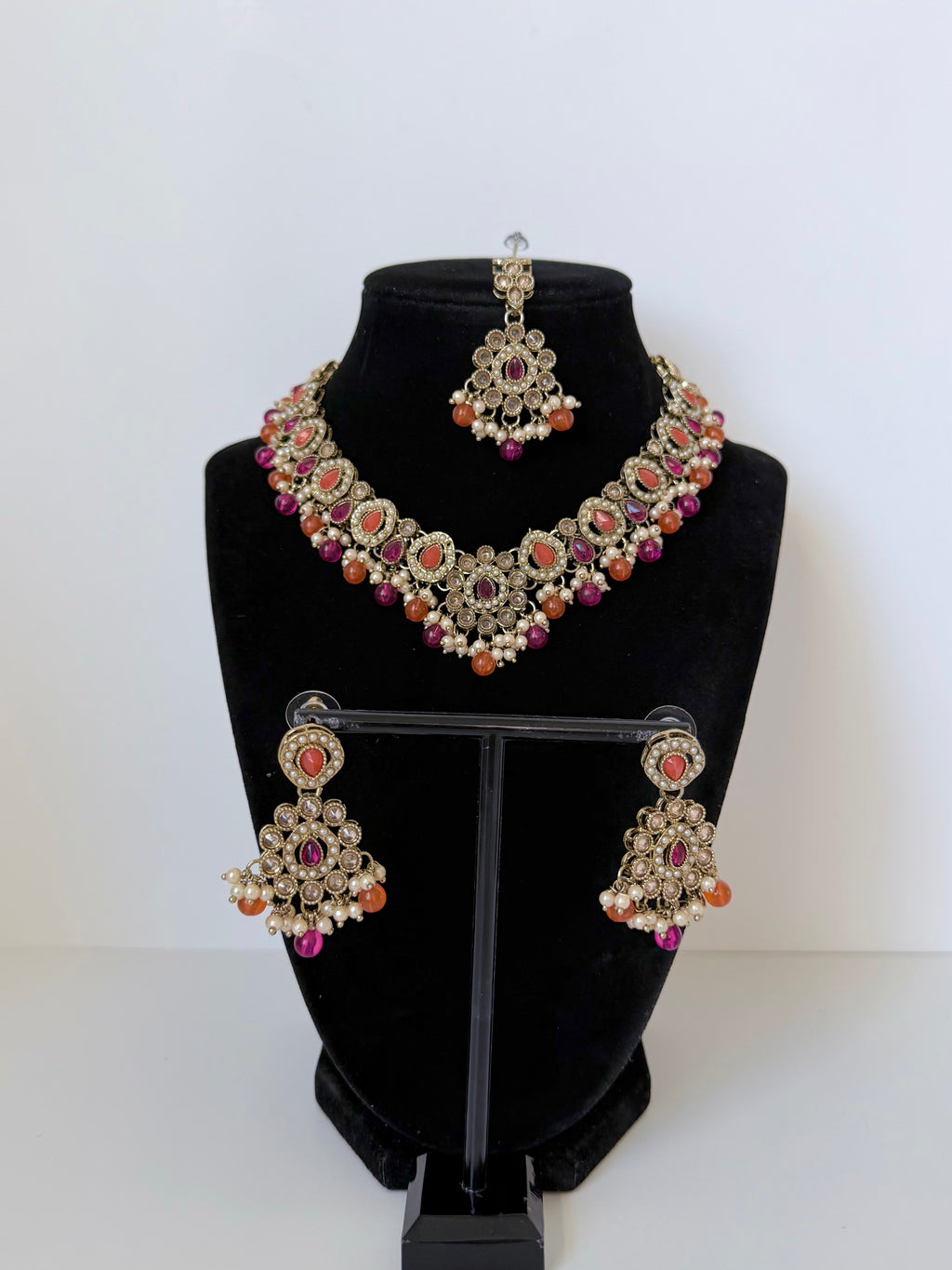 Bollywood Polki Ira Necklace with Earrings and Mangtika