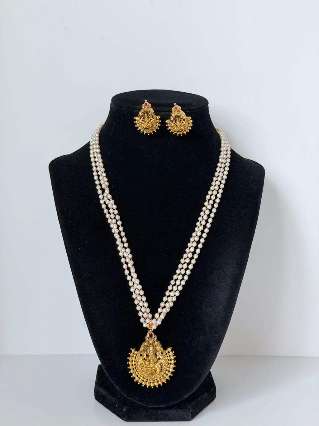 Kaveri Traditional South Indian Necklace with Jhumka