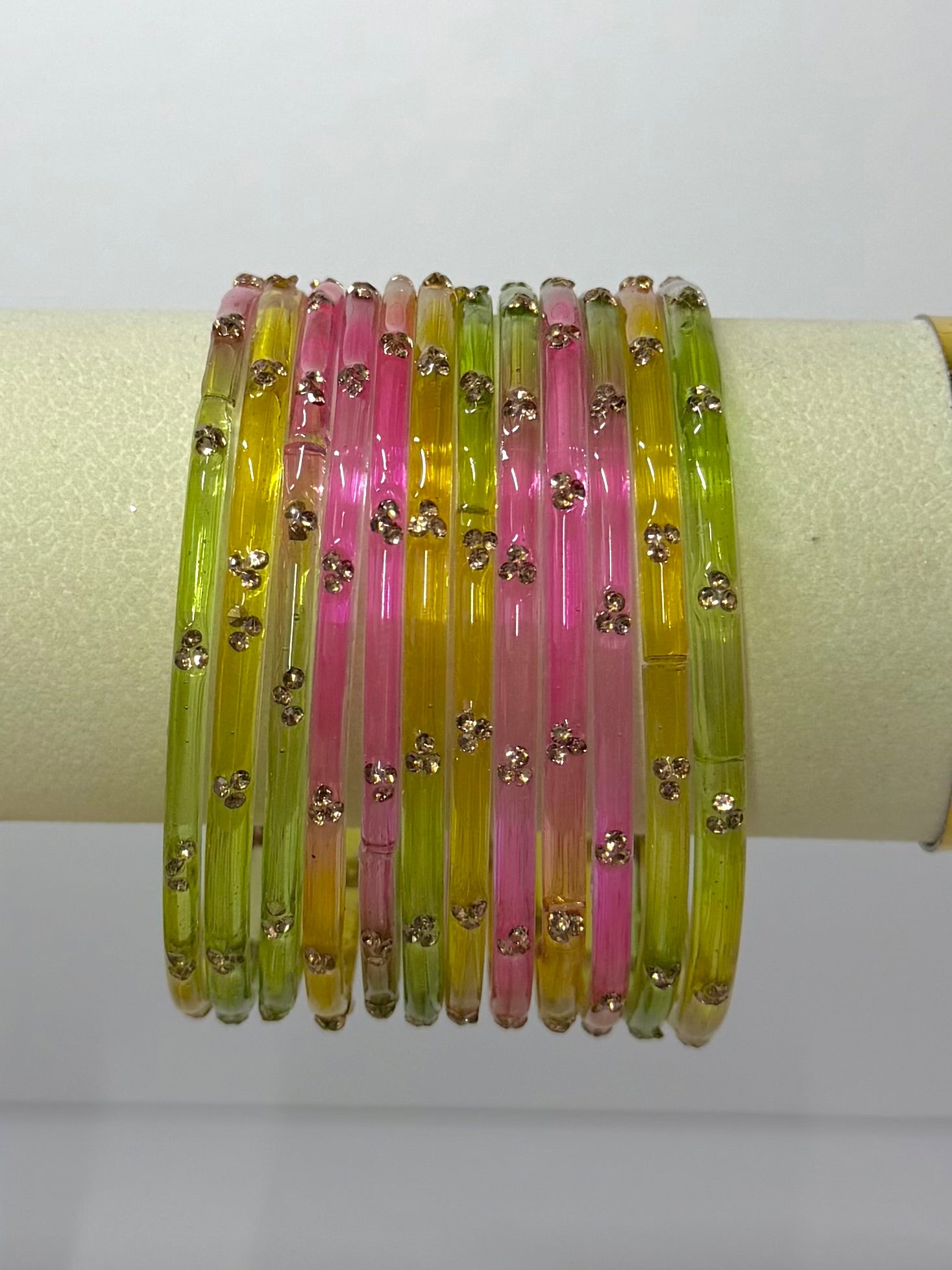 Trending Viral Glass Bangles - Colorful Glass Bangles for All Occasions 12 pcs