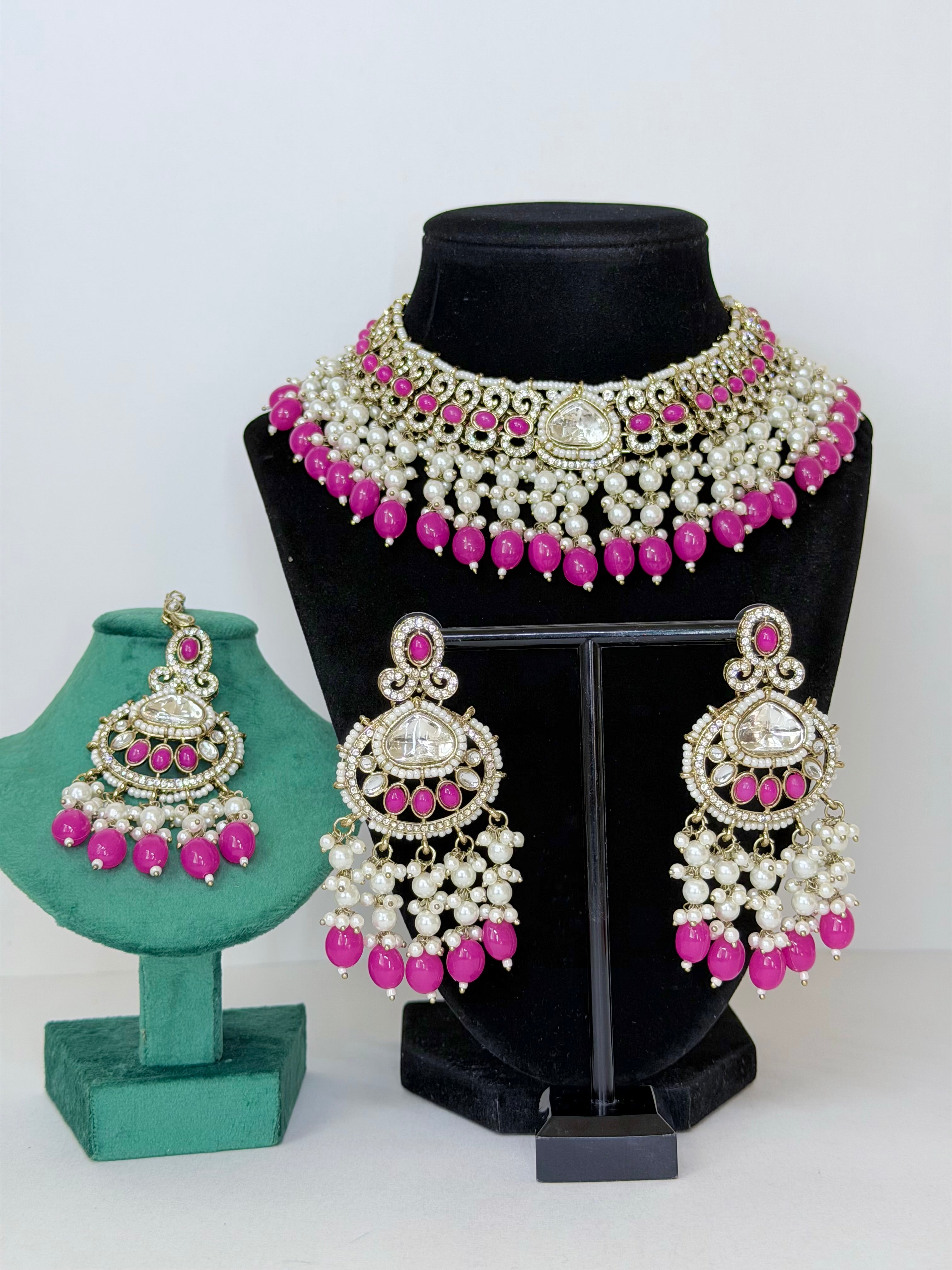 Bollywood Necklace Nazrana  Kundan Necklace Set with Earrings and Mangtika