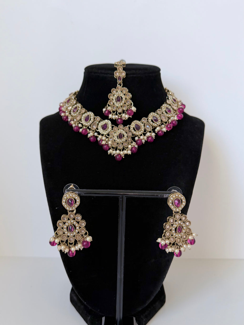Bollywood Polki Ira Necklace with Earrings and Mangtika