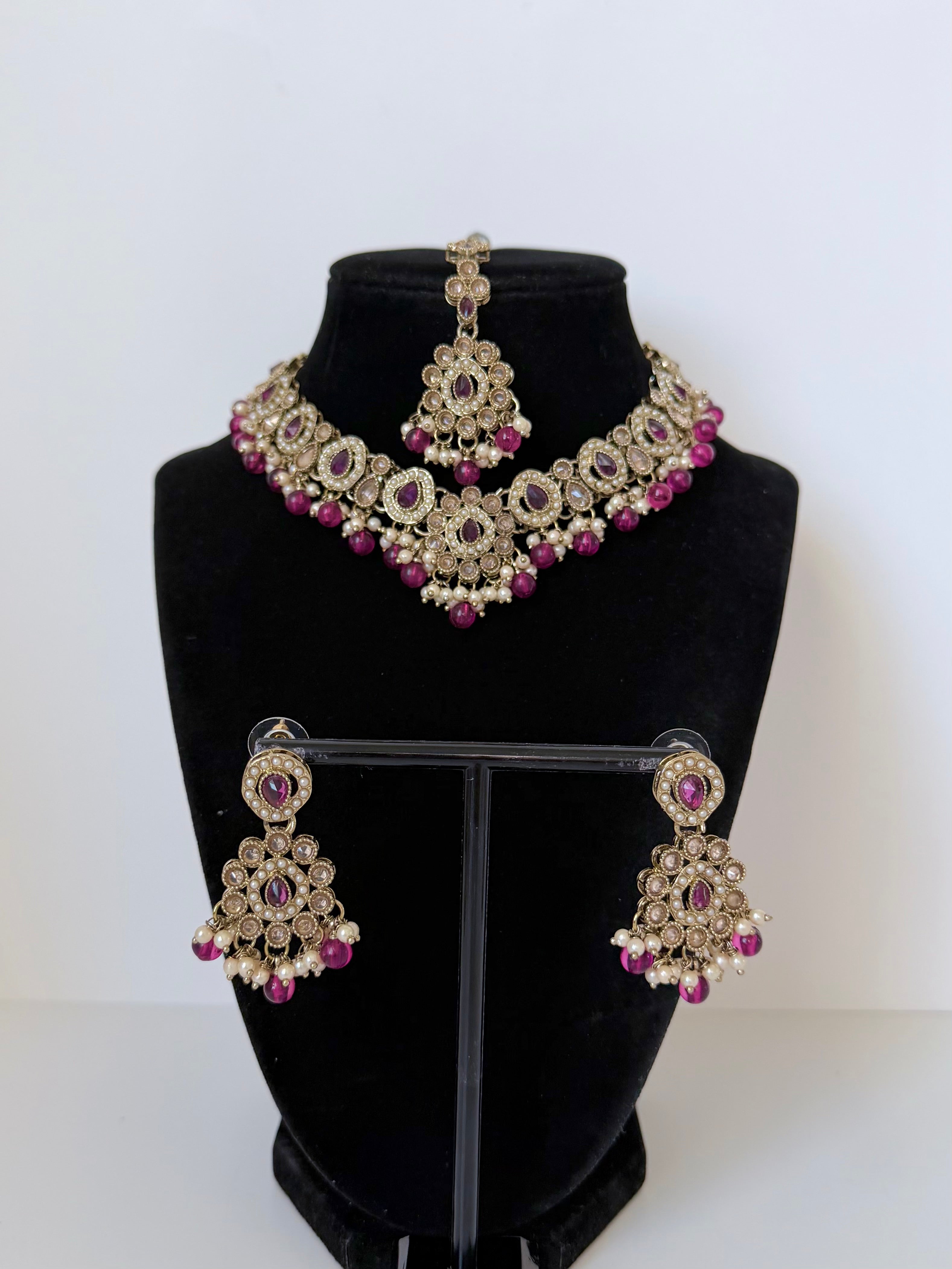 Bollywood Polki Ira Necklace with Earrings and Mangtika